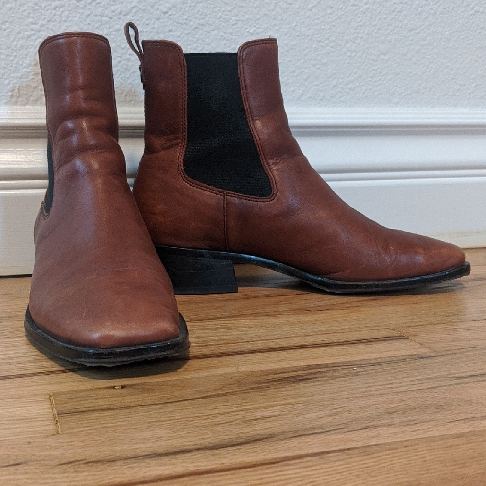 Square Toe Chelsea Boots